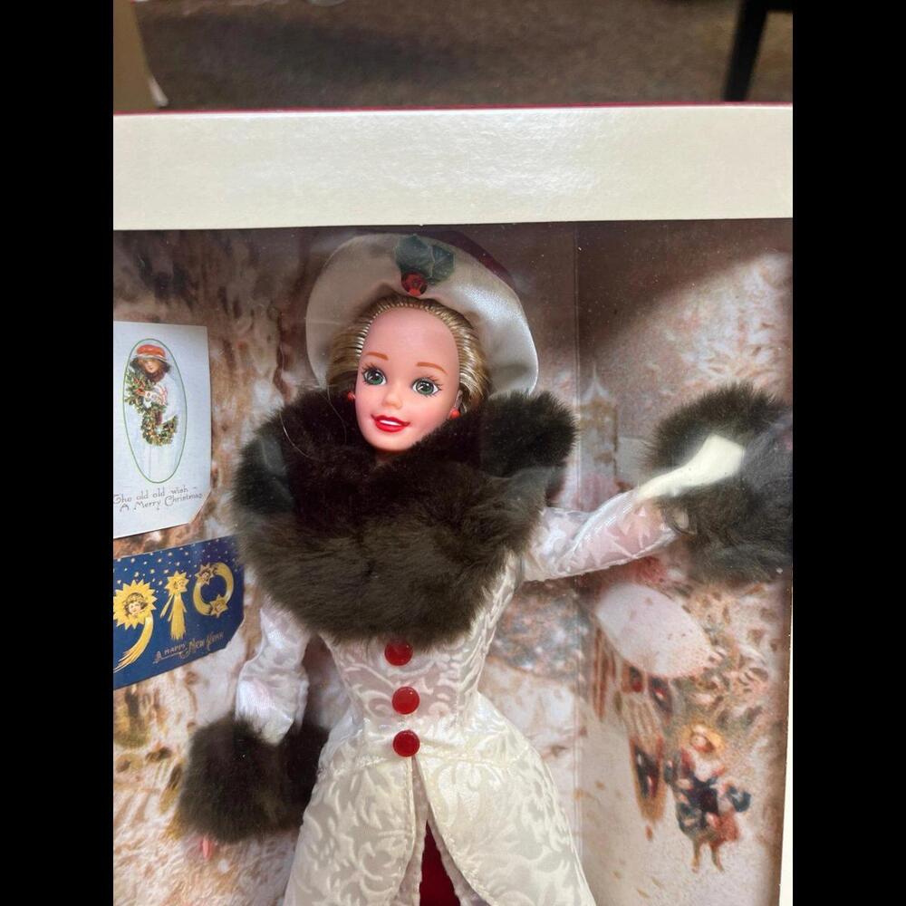 Vintage 1994 Victorian‎ Elegance Barbie Doll  Special Edition Mattel - Picture 2 of 10